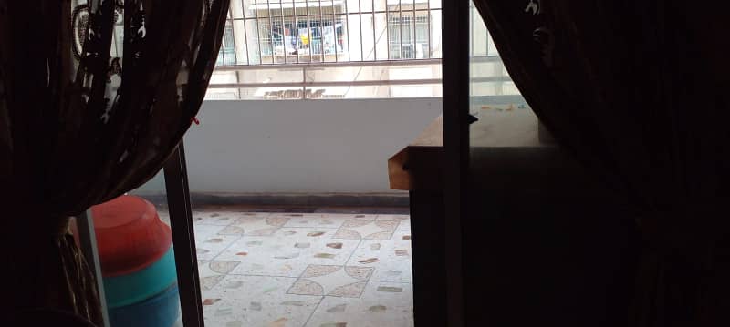 Flat Sized 1935 Square Feet Is Available For sale In Gulistan-e-Jauhar - Block 18 2