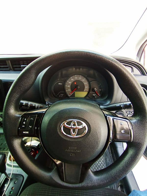 Toyota Vitz 2018 10