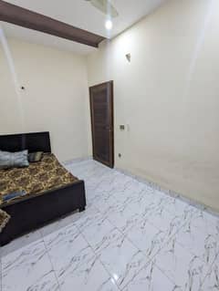 Individual Furnished room near lums