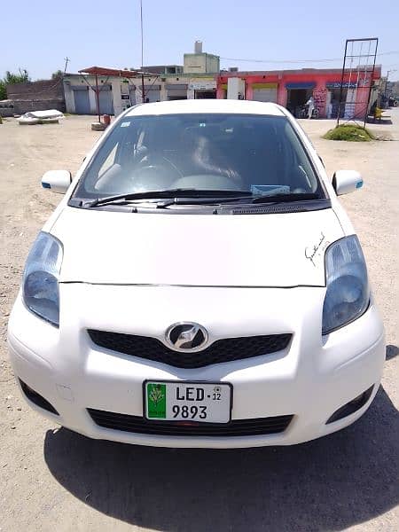 Toyota Vitz 2012 4