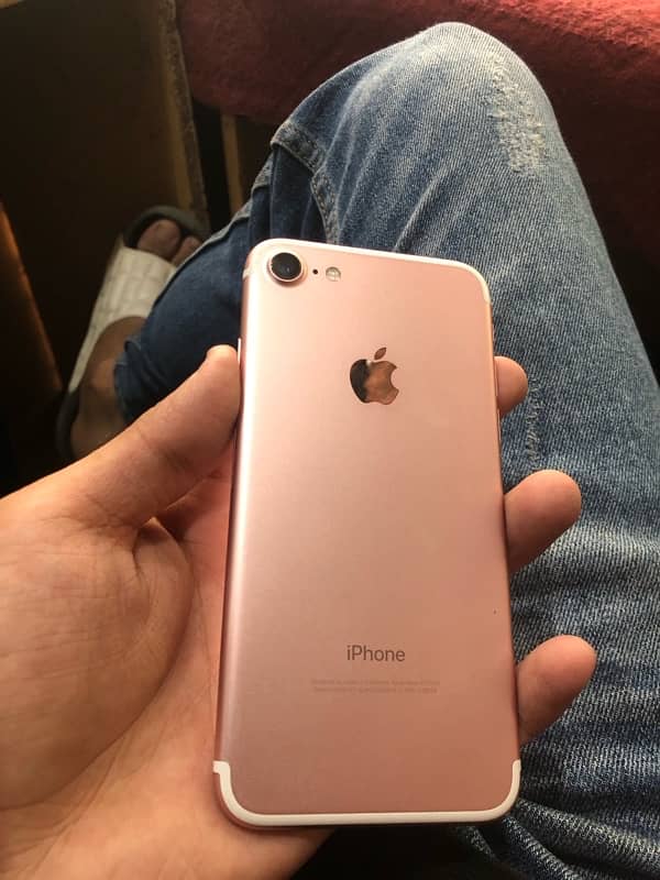 iphone 7 (126gb) 2