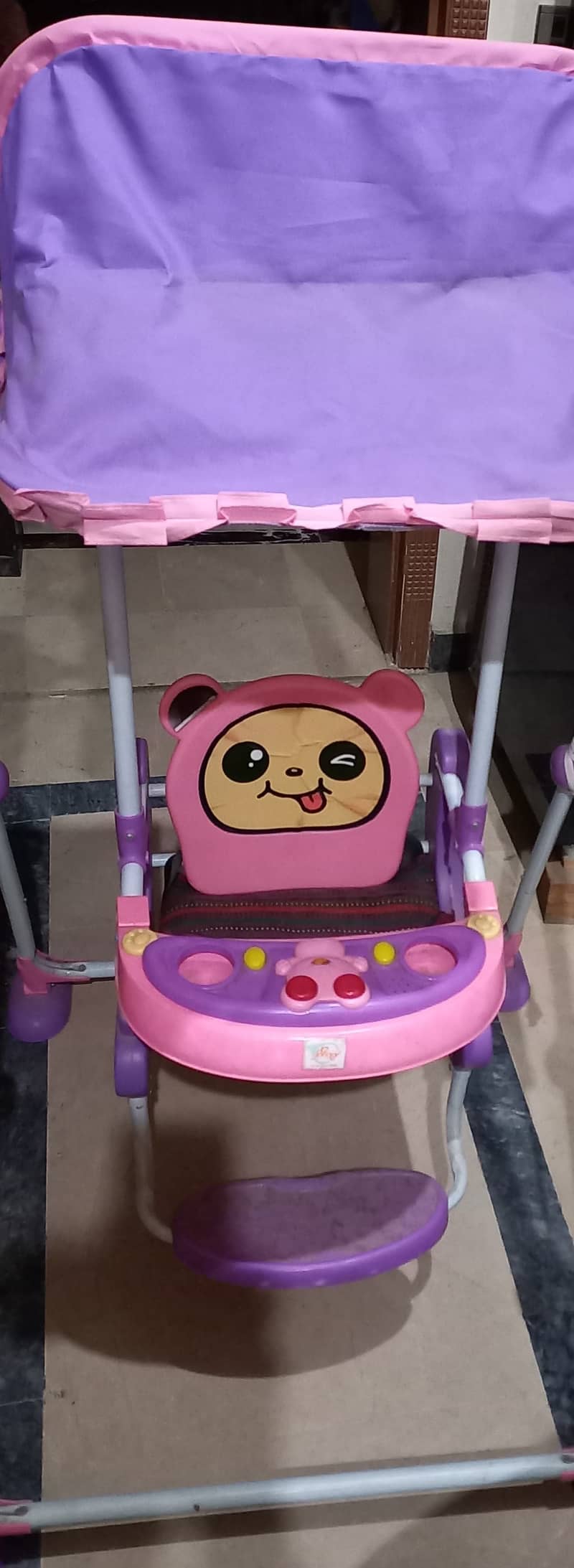 Baby Swing , Jhoola is available for kids 0