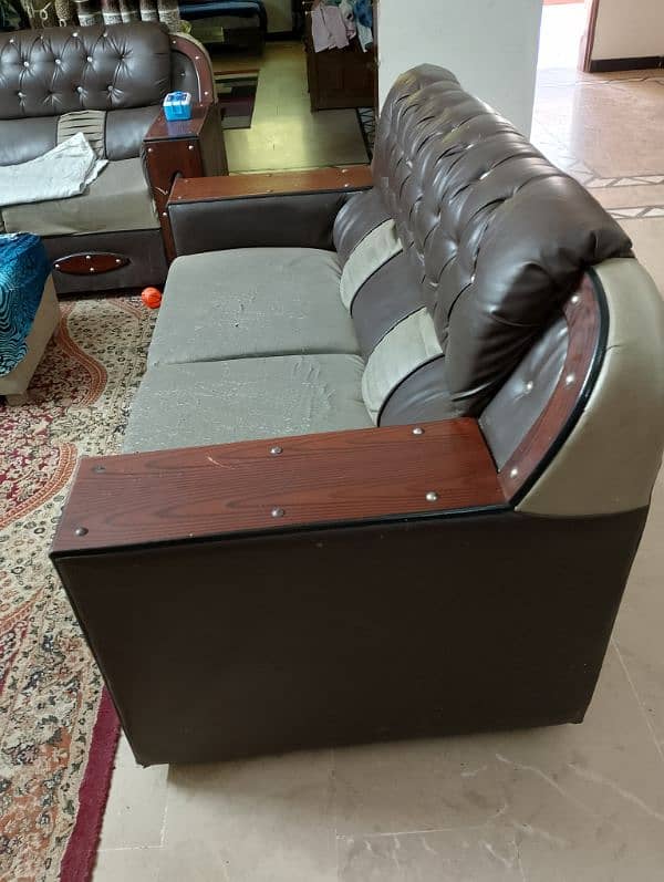 6seater sofa used condition 2