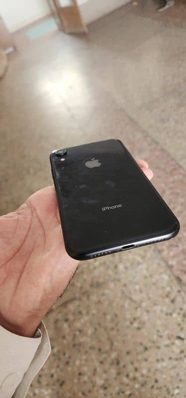 iphone xr 64gb 4