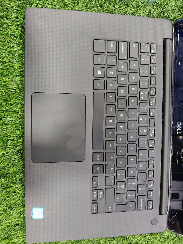 Dell XPS laptop 1