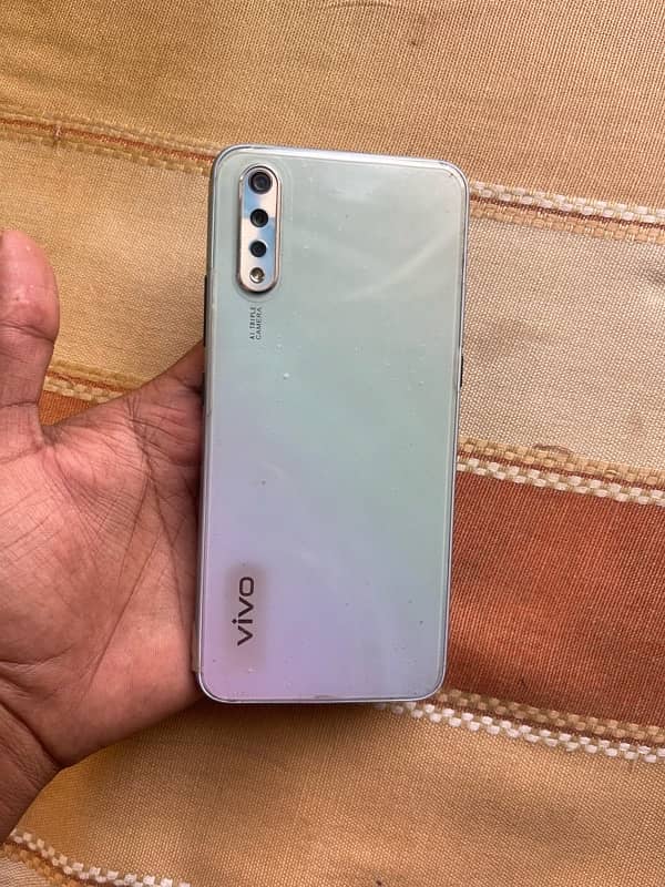 Vivo S1 With box and original 33 charger 6