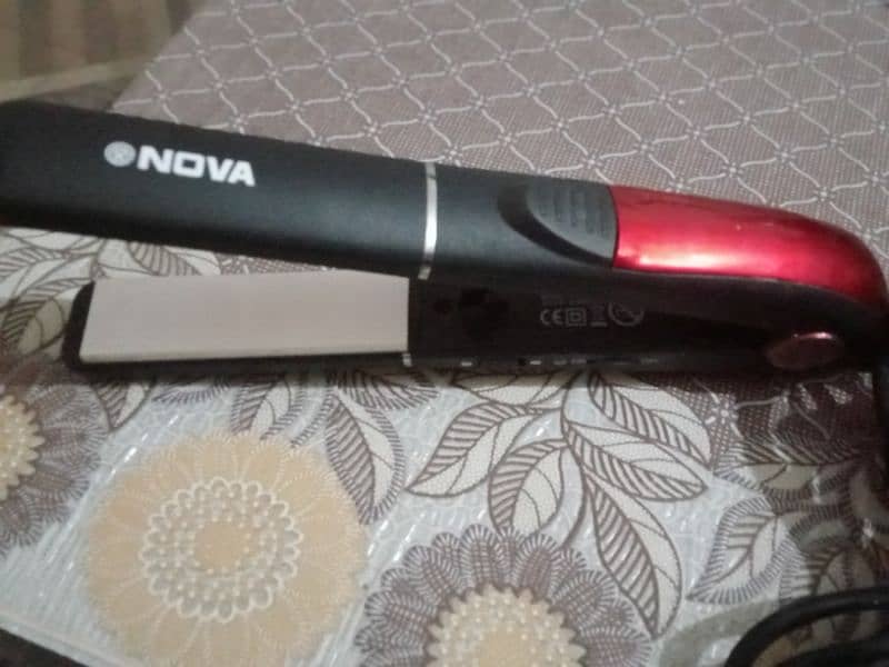 nova hair straightener 1