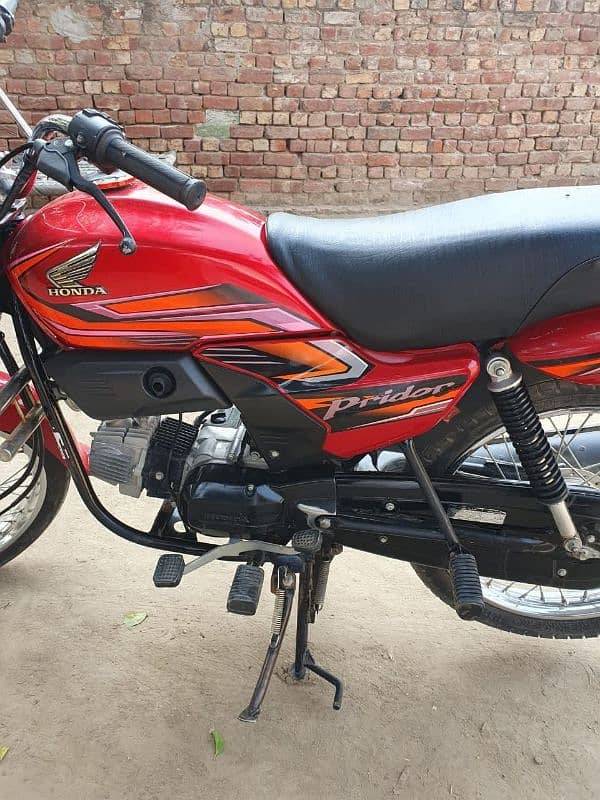 Honda pridor 100cc 4