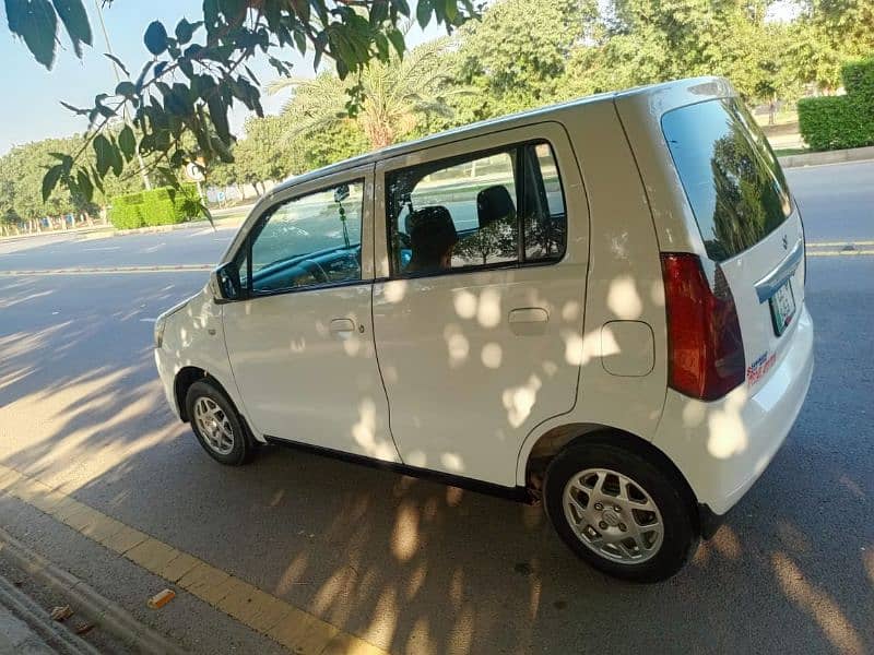 Suzuki Wagon R 2019 12