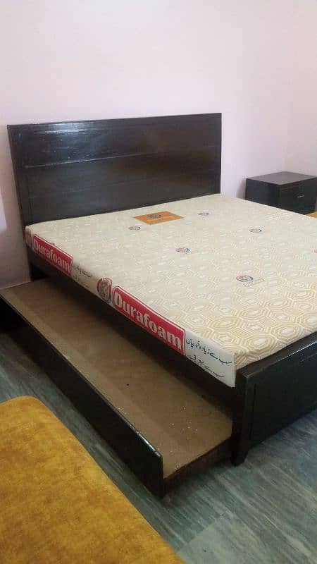 king bed with mattress,side tables, attached single bed 0