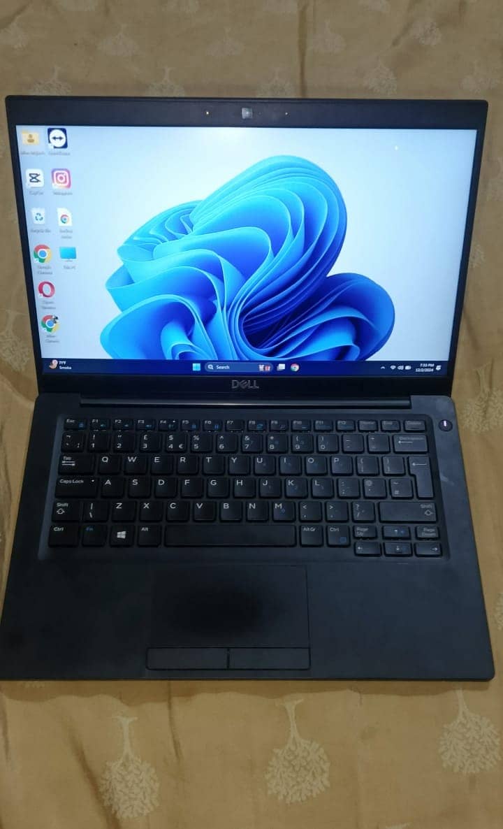 Dell Latitude 7390 - Core i5 8th Gen 3