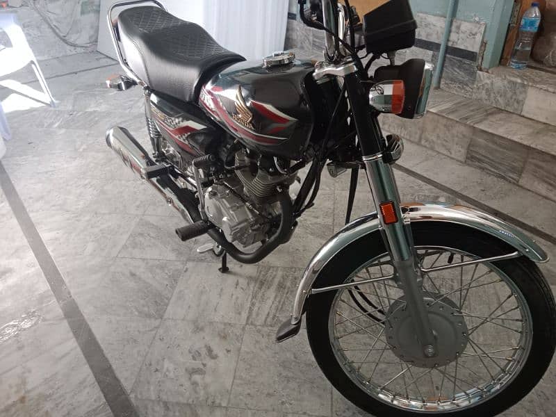 honda 125 2024 5