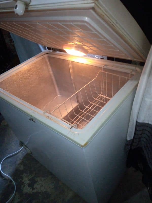 deep freezer for sale 35000 2