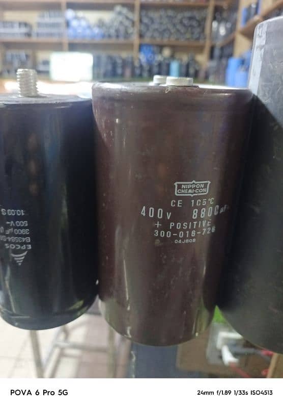 Capacitor 4700uf/450V 3