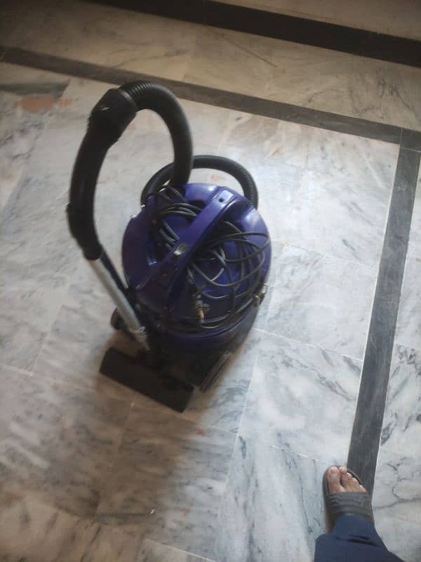 vacuum cleaner 3