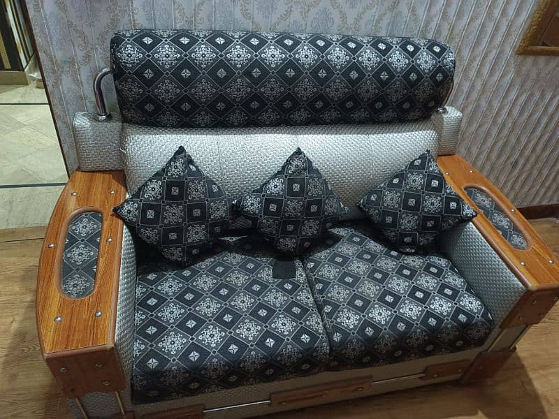 6 seater sofa like new for urgent sale 2