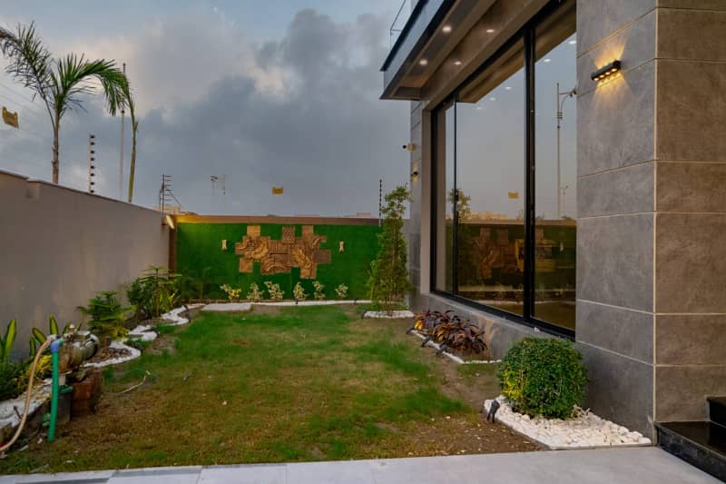 Exclusive 1 Kanal House for Rent in DHA Phase 6 Lahore Ready to Move In 7