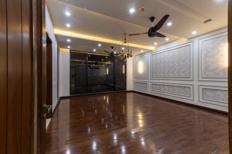 Exclusive 1 Kanal House for Rent in DHA Phase 6 Lahore Ready to Move In 16