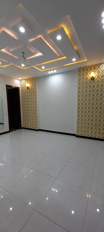 10 Marla Brand New House For Sale In Bahria Orchard Lahore 13