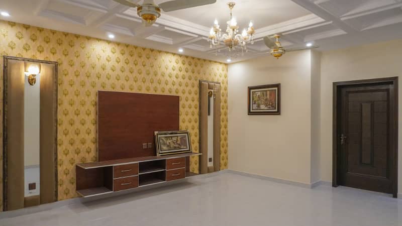 7.5 Marla Brand New Luxury House For SALE In Johar Town Phase 2 23