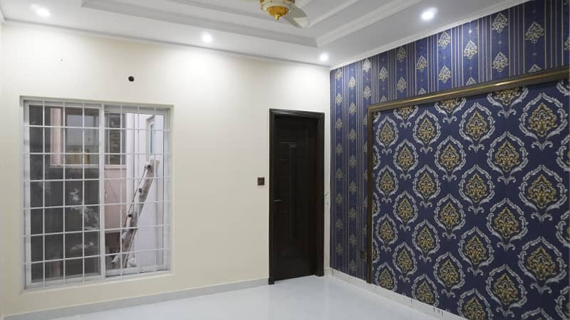 7.5 Marla Brand New Luxury House For SALE In Johar Town Phase 2 37