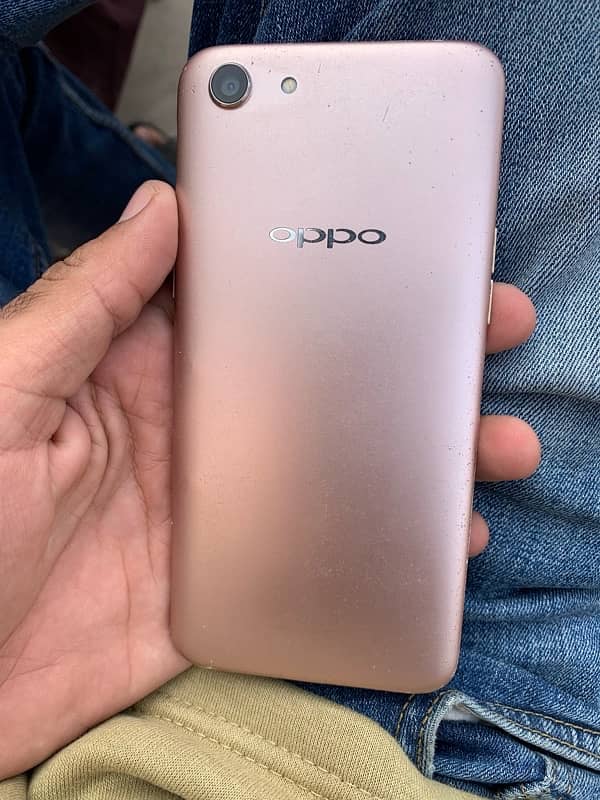 Oppo A83 0