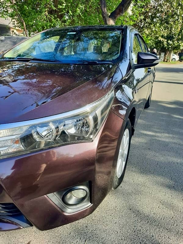 Toyota Altis Grande 2014 1