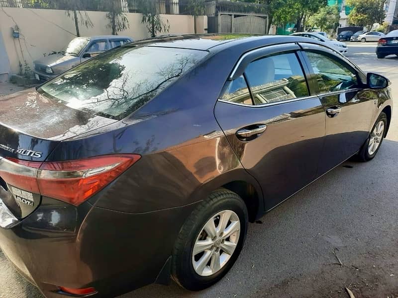 Toyota Altis Grande 2014 4