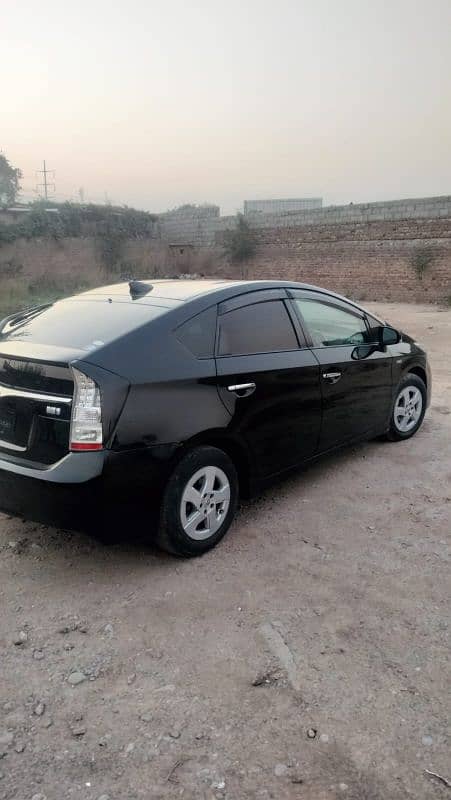 Toyota Prius 2011 14