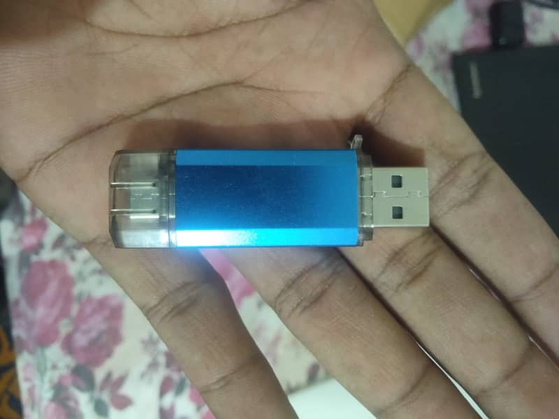 MicroSDive Dual-Port USB Drive - 128GB (Blue) 3