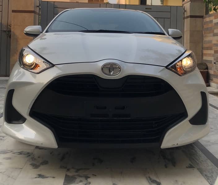 Toyota Yaris Hatchback 2022 1