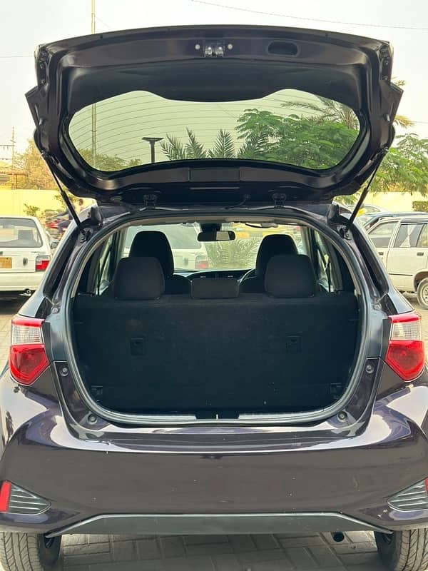 Toyota Vitz 2018/21 Piano Edition (btb) (5 Grade) 15