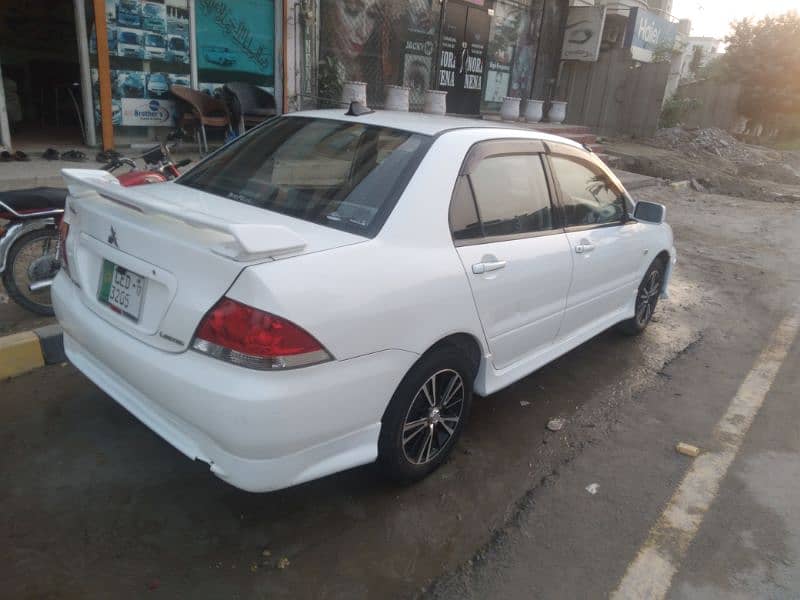 Mitsubishi Lancer 2012 6