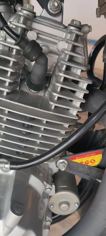 Suzuki 110s newo condition ha  chala kar chak karo 14