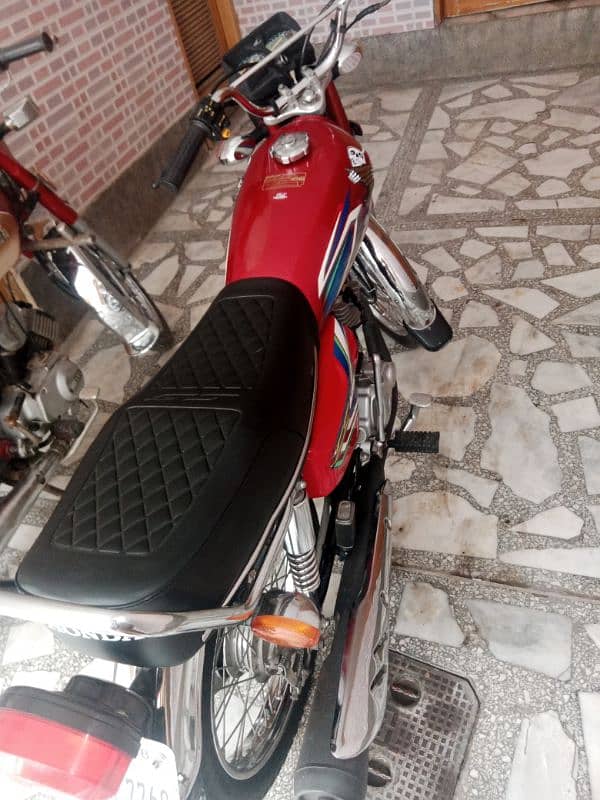 Honda 125 2022 model in excellent condition for sale 9