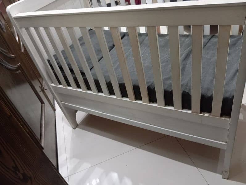 wooden baby cot 4