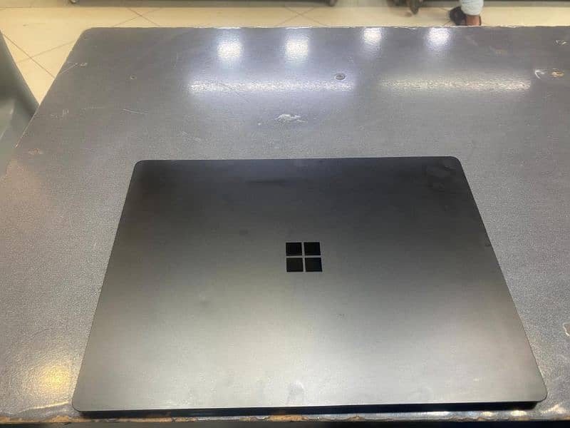 Microsoft surface laptop 3 4