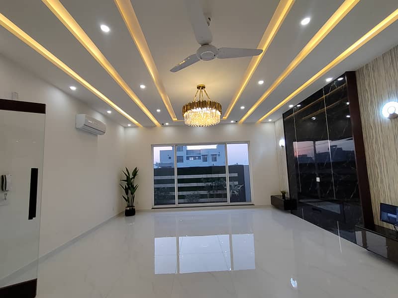 FACING PARK SLIGHTLY USED MODERN MAZER MUNIR ONE KANAL HOUSE FOR SALE IN DHA PHASE 4 38