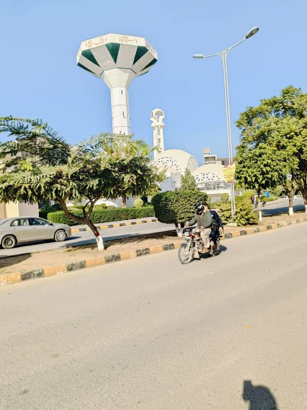 Heart of B-17 Out Class Location in front of park markaz and masjid near to gt road 0