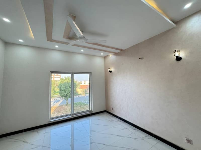 8 Marla lower On Top Location For Rent In khuda buksh colony Lahore 2