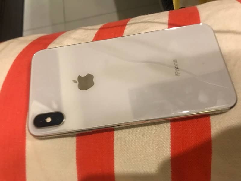 iPhone XS Max Non PTA 1