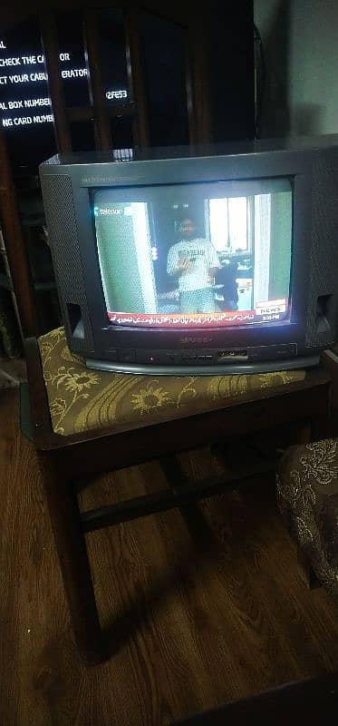 Sharp Television Model 14R2 (Malaysian) 2