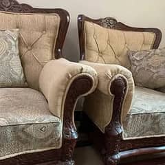 Chinioti 5 seater sofa set. . .