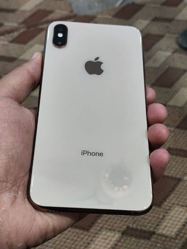 iPhone XS Max 1