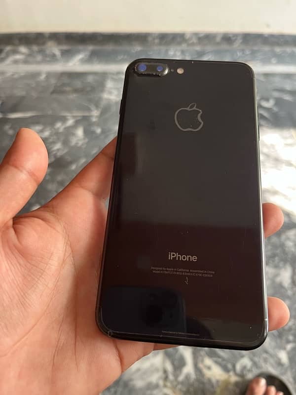 iphone 7 plus PTA Approved 128gb one hand use 1