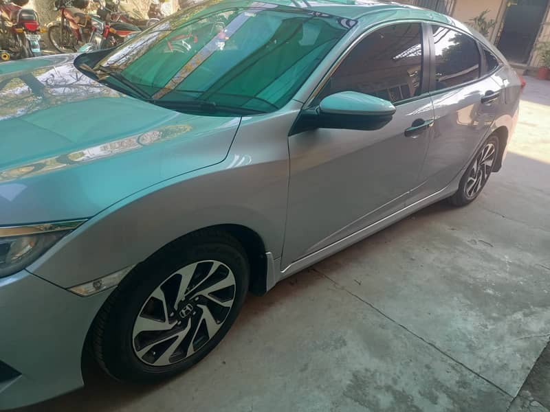 Honda Civic Oriel 2018 1