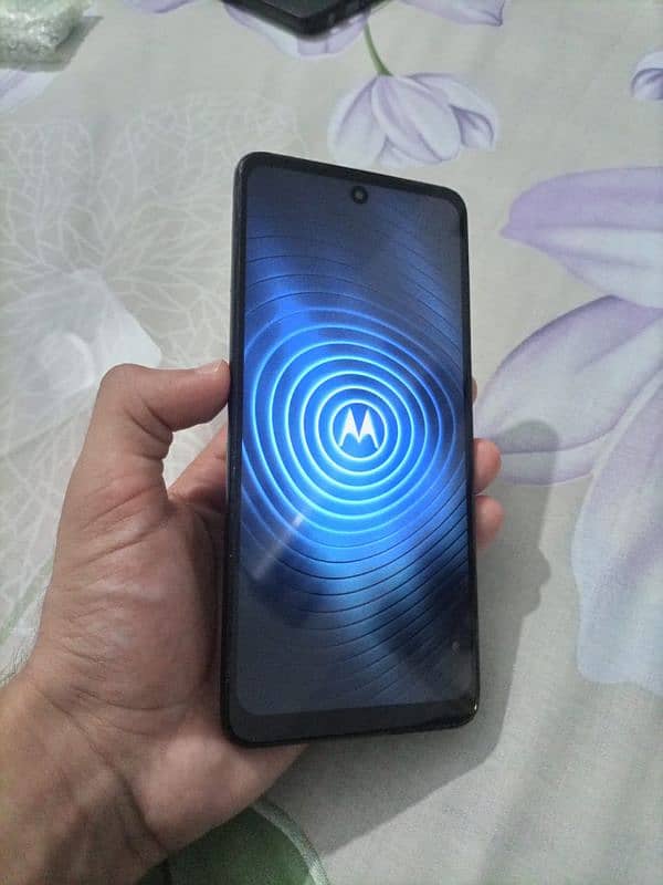 Motorola One Ace 5G/Pta aporoved 4/64 gb/48 mps camera /snapdragon 750 0