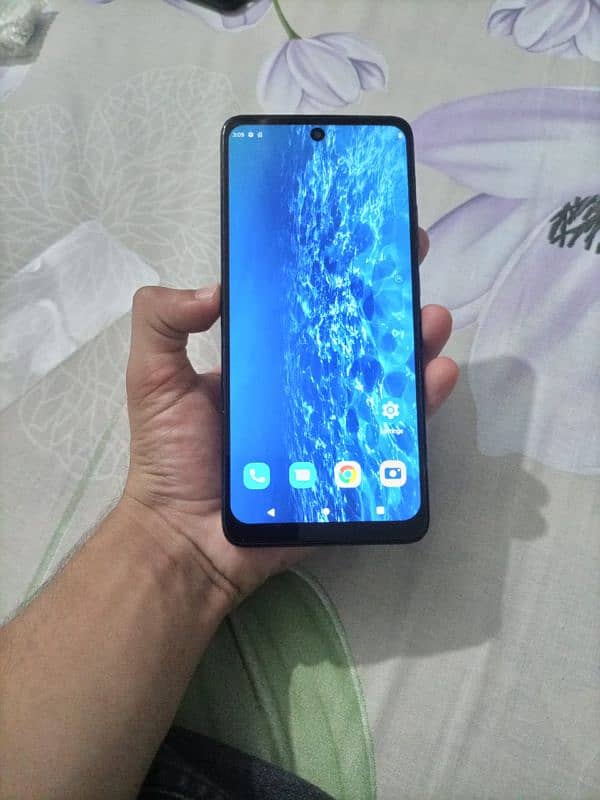 Motorola One Ace 5G/Pta aporoved 4/64 gb/48 mps camera /snapdragon 750 1