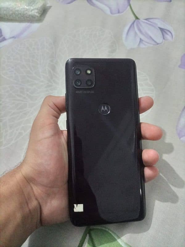 Motorola One Ace 5G/Pta aporoved 4/64 gb/48 mps camera /snapdragon 750 4