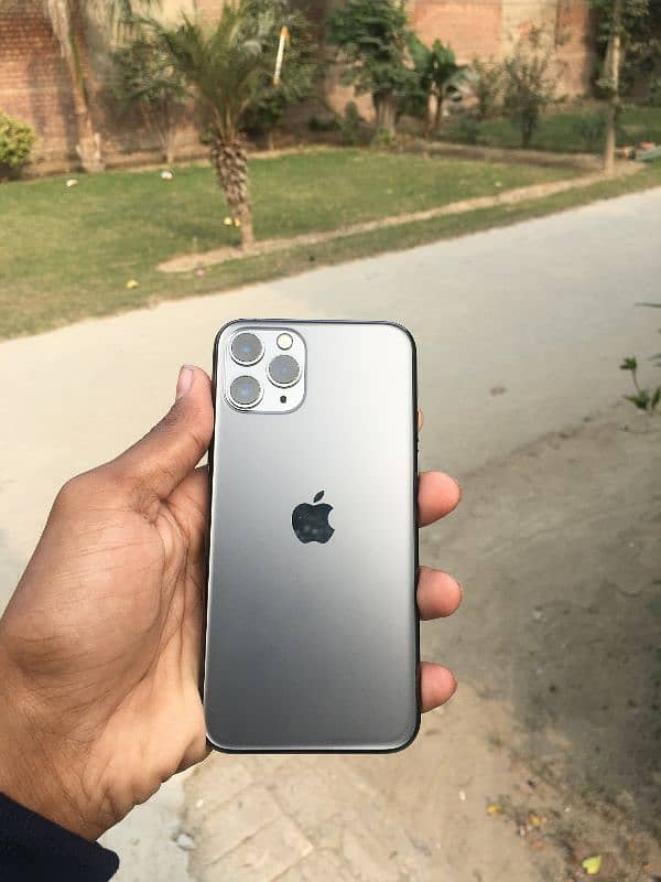 iphone 11 pro 0